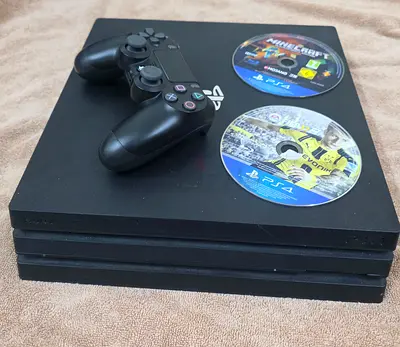 PS4 PRO 1TB ONE CONTROLLER +2GAMES 11.50 VERSION