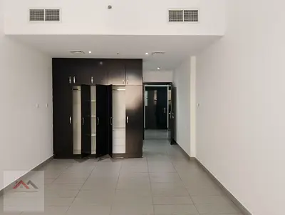 1 BR Near to Metro | Chiller Free | Spacious