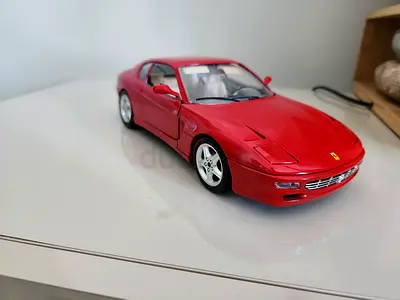Ferrari 456 1:18 burago - Italy