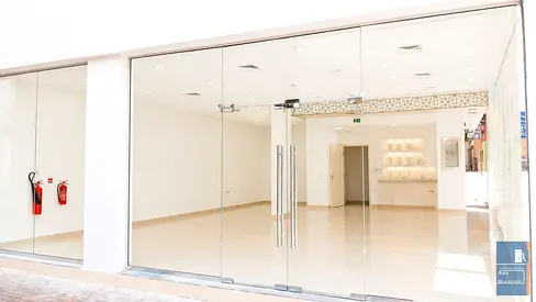 Shop in a Business Friendly Location, Street Facing Unit