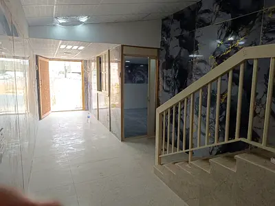 ملحق للإيجار السنوي _3 غرف _3 حمامات _سهل المخارج إلى الشارقة ودبي وعلى طريق الشيخ محمد بن زايد