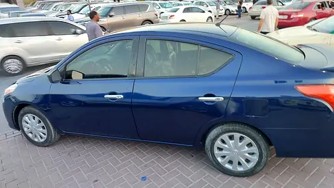 2019 Nissan VERSA 照片 12