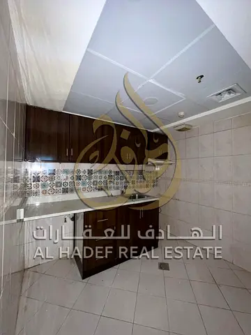 ⚡ شقة غرفة وصالة مميزة مع بلكونة | موقع استراتيجي قريب من دبي