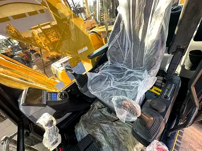 Komatsu PC220 Excavator | 2017 Model | Like New | Ras Al Khaimah