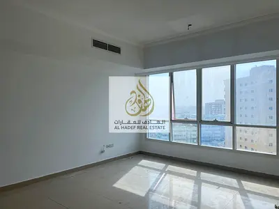 شقق غرفتين وصالة للإيجار في الشارقة المجاز 2 قريب من شرطة البحيرة مع مسبح وباركن وموقع مميز للعائلات وقريب من جميع الخدمات