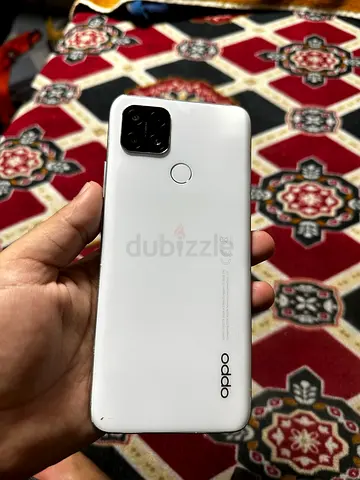 White Oppo smartphone - good condition, dual camera, fingerprint rear