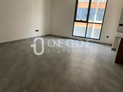 READY TO MOVE-IN | HIGHER FLOOR | FITTED KITCHEN | MODERN AMENITIES
