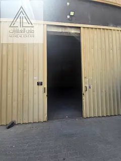 Prime 2,650 Sqft Warehouse | Main Road Access &amp; Near E311 | UAQ