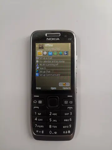 Nokia E52