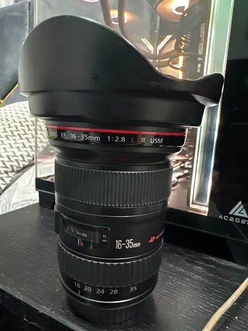 Canon ef 16-35 l lens version II