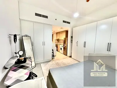 Specious Modern Studio Furnished with All Amenities Beach Access