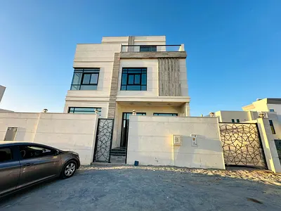 فيلا أول ساكن 5 غرف ماستر للإيجار في حوشي الشارقة 140K