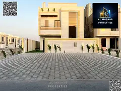 Villa with a yard, 3 floors, including registration and ownership fees, with a swimming pool.
