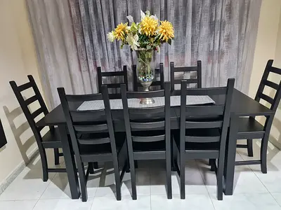 Solid wood Extendable dining table with 8 chairs IKEA like new