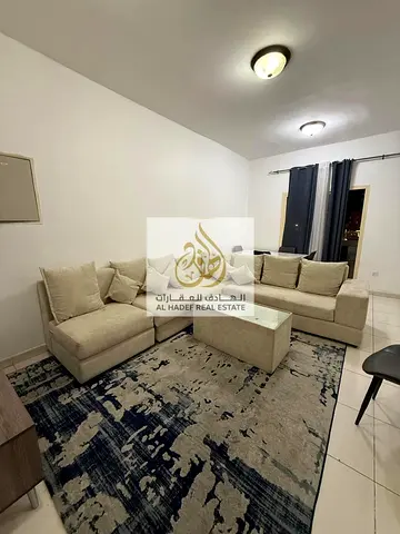 غرفتين وصاله مع باركن وسيستم كارد مساحه كبيره فرش راقى 2 حمام غرفه ماستر مع بلكونه شامله كل الفواتير