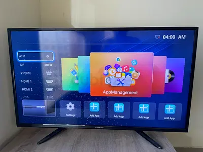 43-inch Smart LED TV Nikai in good working condition