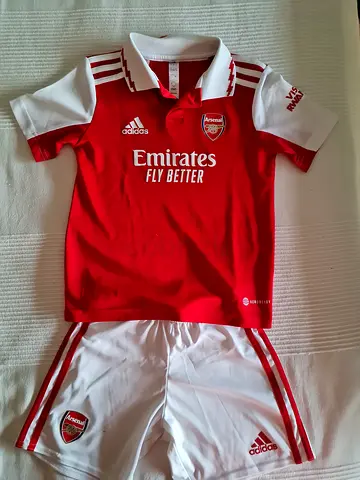 Arsenal foorball jersey and short Adidas Boy