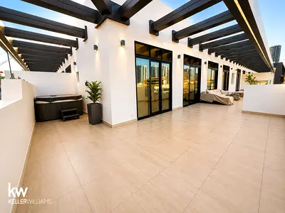 TERRACE | UPGRADED | VACANT