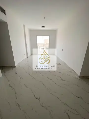 شقة اول ساكن,مساحة واسعة جدا,موقع مميز سهل الوصول,مع تسهيلات في الدفع