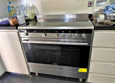 Siemens iQ700 Electric cooker 90cm latest model