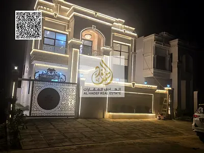 فيلا للبيع تملك حر لجميع  ارضى واول وروف 5 غرف نوم واجهه كلاسكيه حجر