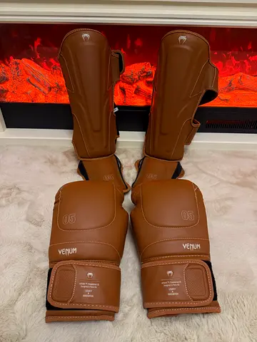 VENUM IMPACT EVO 16oz Boxing Gloves and Large Size Shinguards