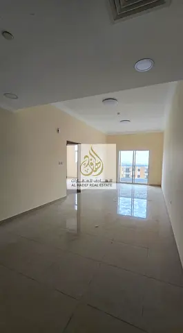 الايجارسنوي في عجمان منطقة الجرف 3 ومدرسة وددلم بارك اسكول البنايه جديدعائلات شقه غرفه وصاله بلكونه  تكيف مركزي 2 حمام وخزائن بالحائط مطبخ منفصل