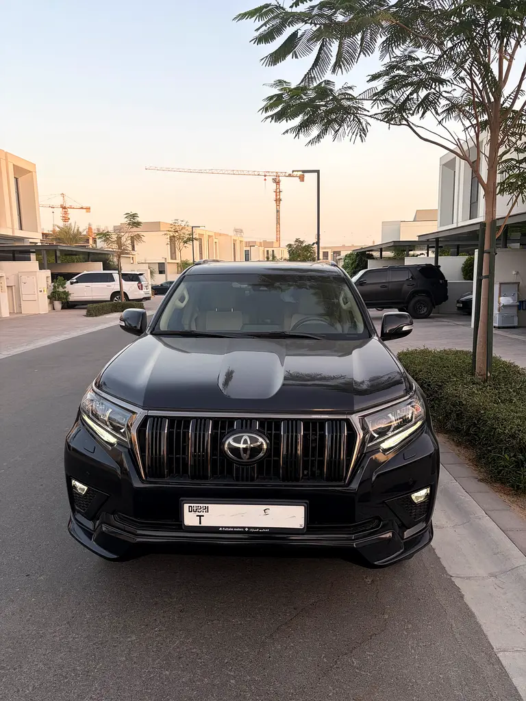 Toyota Prado 2022 — photo 1 of 7