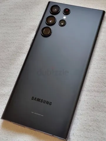 Samsung S22 Ultra 5G 
128GB/8GB 
Aal ok no any issues