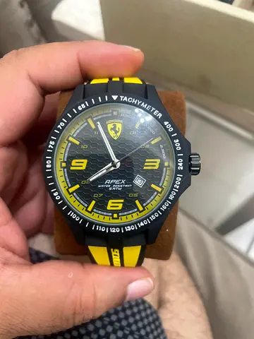 Ferrari Apex analog mens sports watch - black  yellow, used