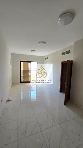 منطقة الروضة 1 قريب من شرطة الحميدية - غرفة وصالة 2 حمام مع بلكونه مع خزانة بالحائط - مساحة واسعة تشطيبات ممتازة - 33 الف
