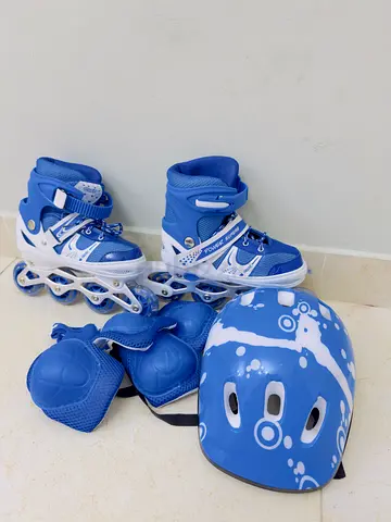 Skating shoes