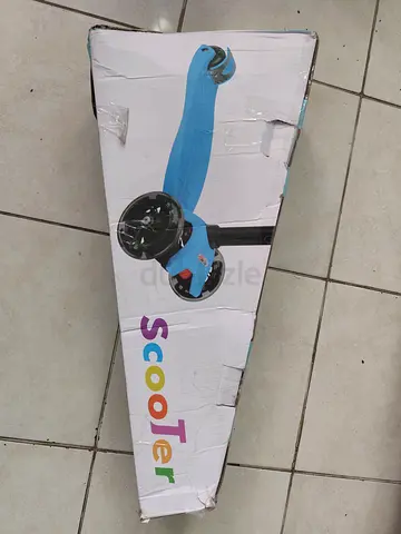 Kids 3-Wheel Scooter (Blue) - unused, Boxed