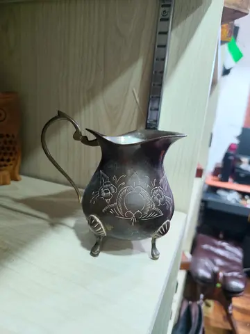 Vintage Decorative Silver-Plated Footed Creamer Jug with Floral Engraving 11.5cm tall