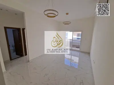 📌 للإيجار السنوي – شقة غرفة وصالة | بلكونة | 2 حمام | شهر مجاني | الصناعية – عجمان | عائلات فقط