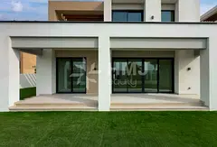 Biggest Plot | Corner unit | Landscaped