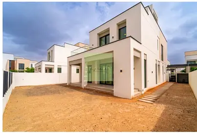 Bigger Plot | Vacant Now |Unfurnished Unit