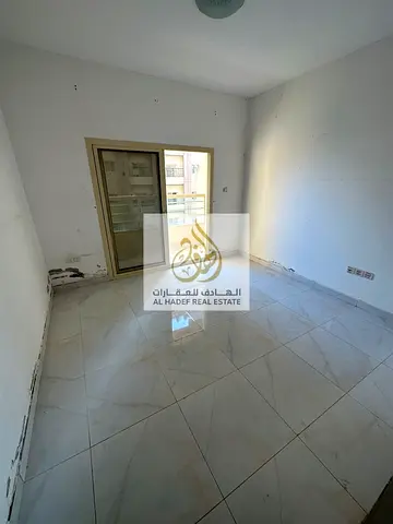 غرفه وصاله ايجار سنوى مساحه ممتازه بسعر مميز
