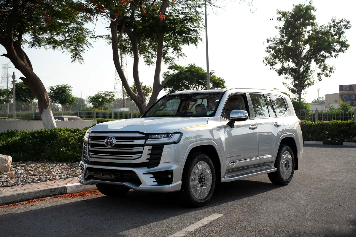 Toyota Land Cruiser 2026 — photo 1 of 20