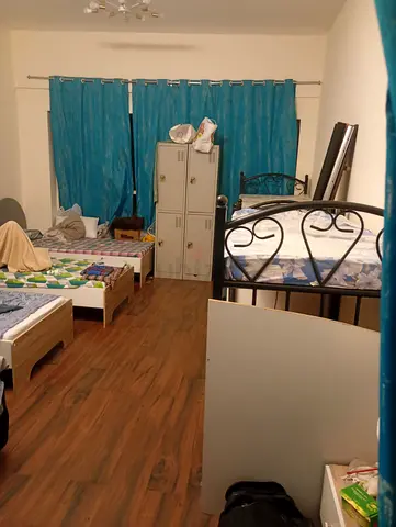 BED SPACE AVAILABLE IN JVC