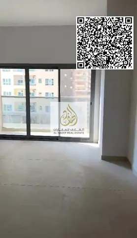 غرفه وصاله وبالكون مع  اتنين حمام ومطبخ وخزانه بالحائط بيع وامكانية الايجار السنوى