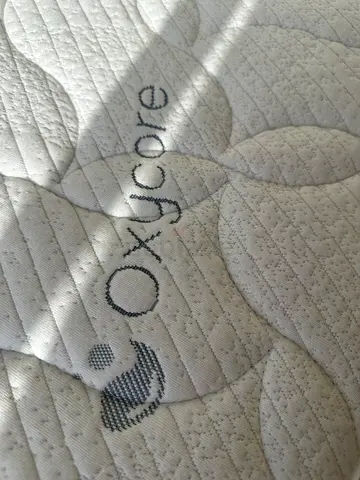 Homecentre Oxycore Queen size Mattress 160 x 200