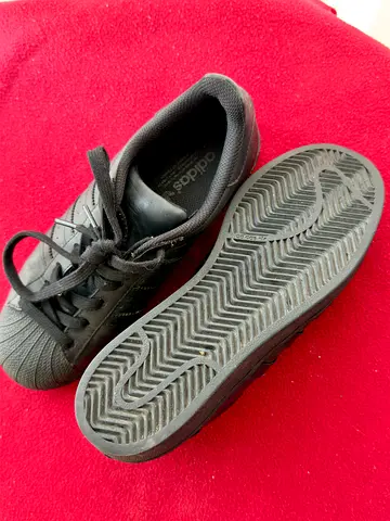Adidas Super Star All Black - EU 38.5