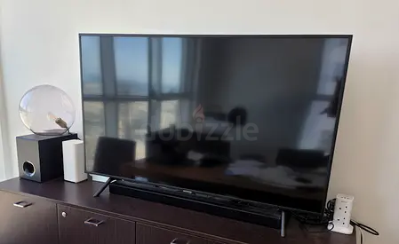 Samsung UA55RU7100K 55” 4K Smart TV in good condition