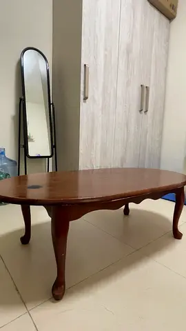 Solid Wood Coffee Table with Curved Legs - Medium Brown with good condition