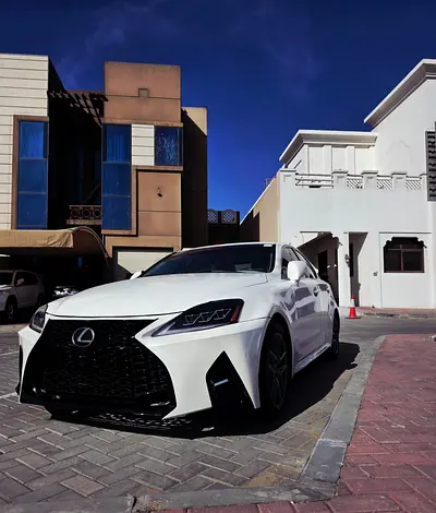 Lexus IS 300 2009 GCC Specs - Well Maintained Luxury Sedan