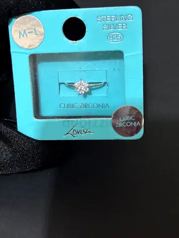 925 Sterling Silver Cubic Zirconia Flower Ring Original price 127 aed