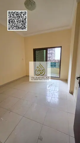 Two-bedroom apartment with a living room and parking in a distinguished tower at an excellent price for family living.