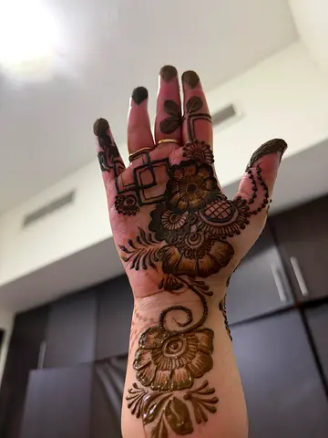 Henna Application for affordable price
