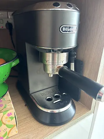 DeLonghi Espresso Coffee Machine - Compact Home Use